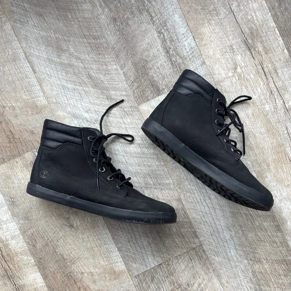 women’s Black High-Top timberland Sneakers - Picture 1 of 10